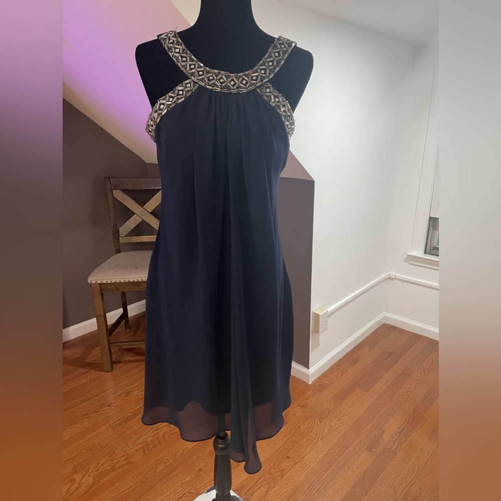 Scarlett Night gently used beautiful navy blue dress perfect for any occasion.
